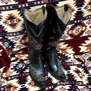 Corral (circle G) feather boots